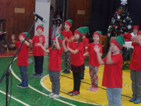Vianočná akadémia ZŠ Kukučínova (22.12.2016)