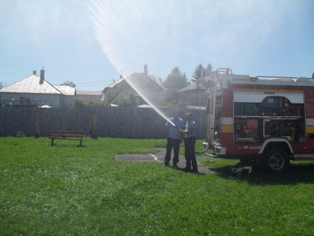 Návšteva hasičov - 2.6.2017