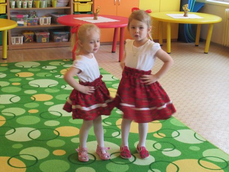 PREHLIADKA ĽUDOVÝCH PIESNÍ